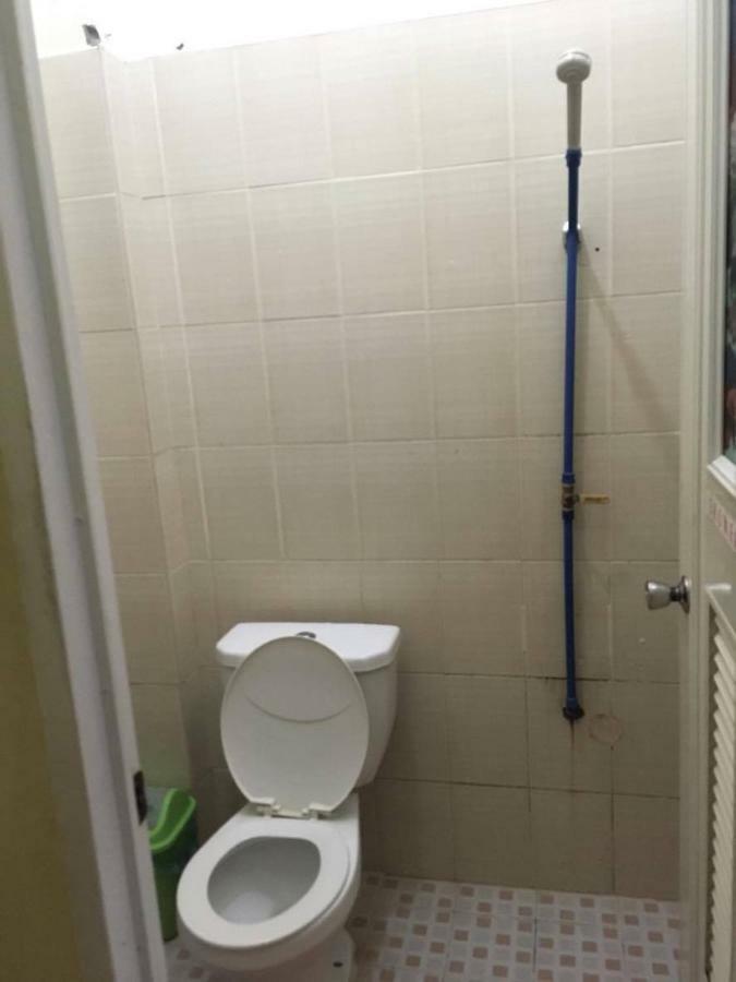 Fat Monkey Hostel Корон Екстер'єр фото